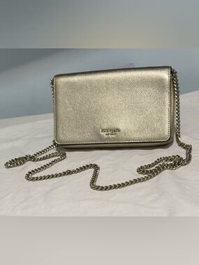 Kate Spade New York Gold Leather Crossbody Clutch Bag NWOT ✨